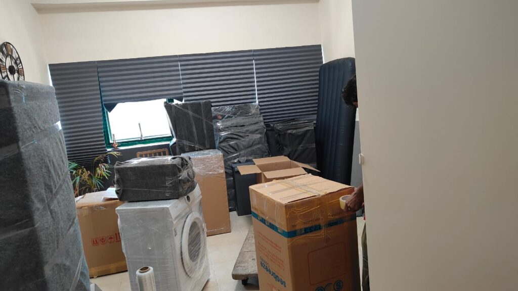 Movers and Packers in Spring Dubai Companies