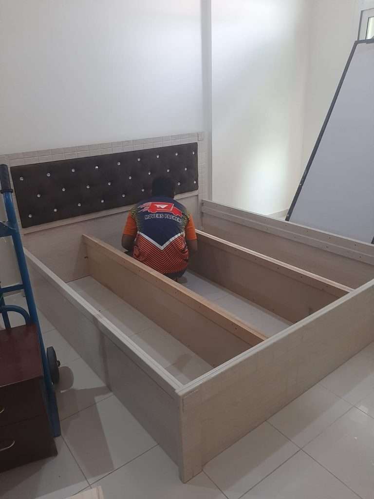 Movers in Business Bay